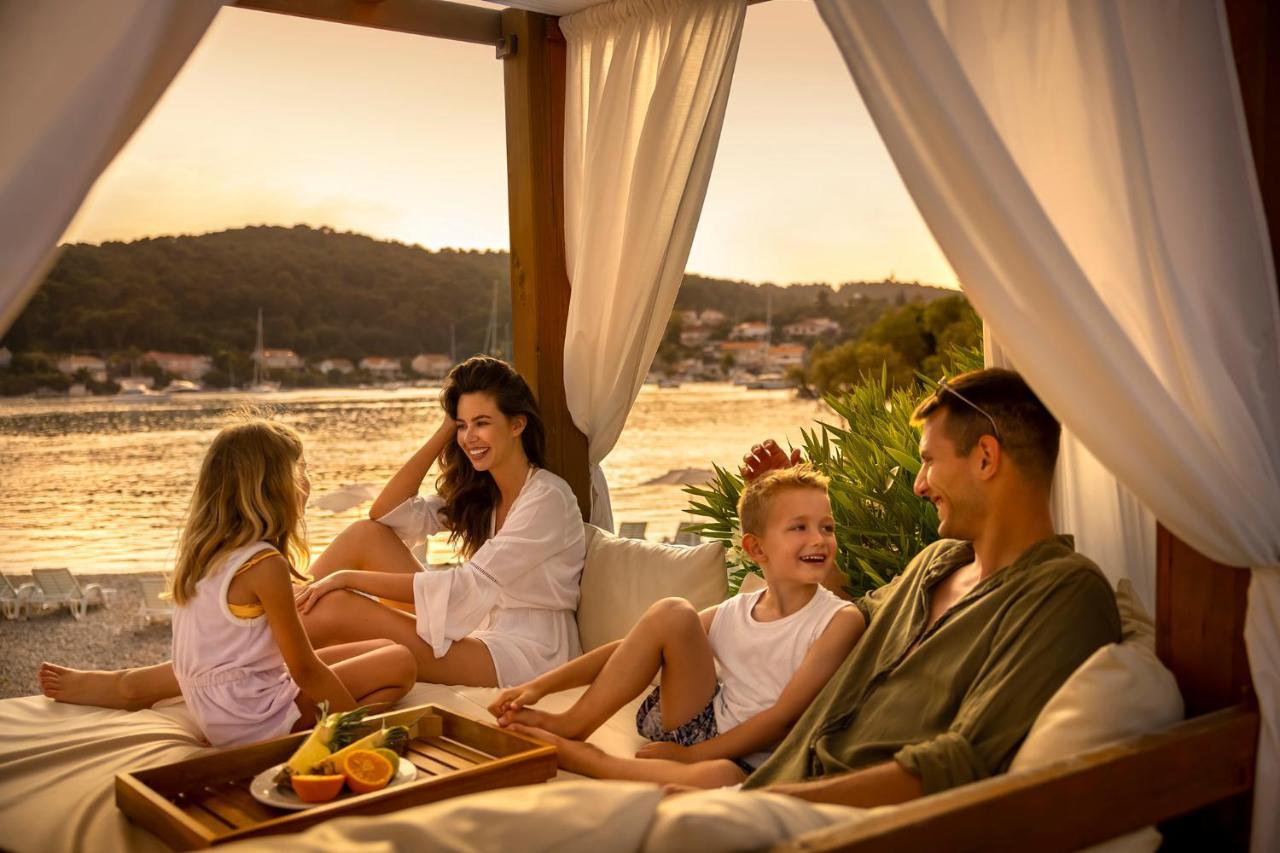 Aminess Planet Camping Holiday Homes Port9 Korcula Town Exterior foto